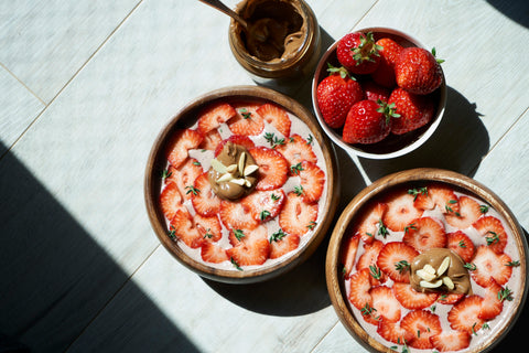 GRØNのレッドヒートを使ったメニュー -ストロベリーのブリスボール