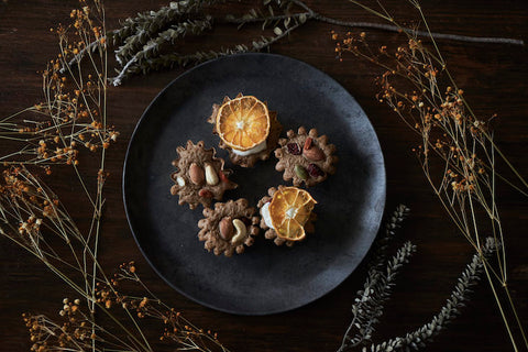 GRØNのパンケーキミックスを使ったレシピ -アイシング キャロットカップケーキ