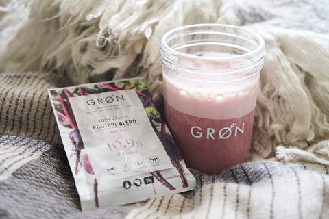 GRØNのレッドヒートレシピ -発酵とプロテイン 甘酒と飲む簡単プロテインスムージー